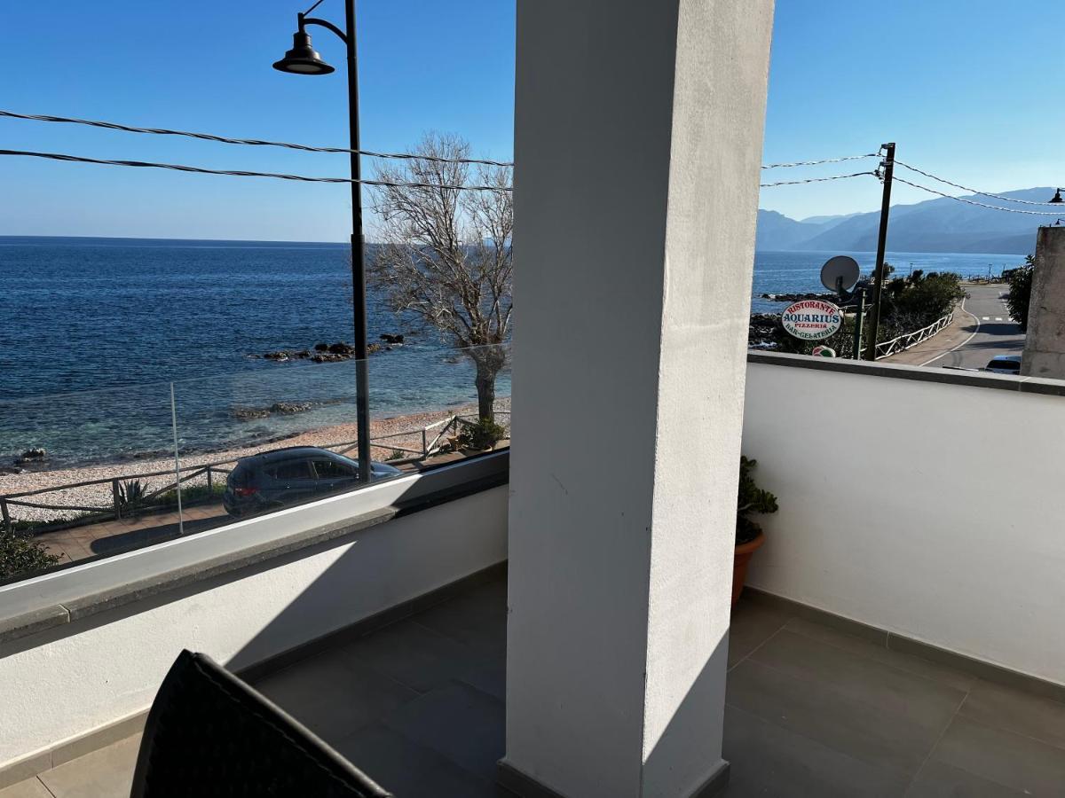 Fronte Mare Lägenhet Cala Gonone Exteriör bild